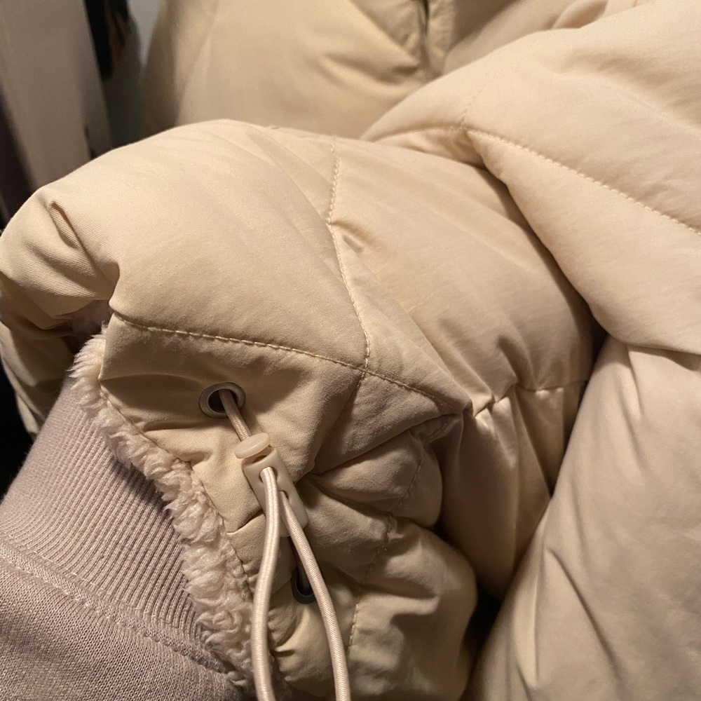 American Eagle oversized puffer - Picture 4 of 5